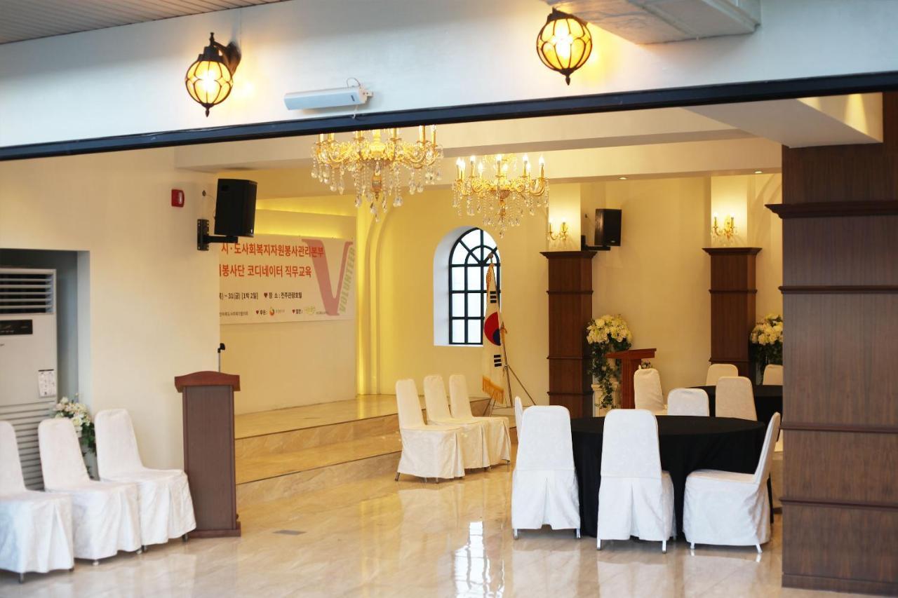 Jeonju Tourist Hotel Экстерьер фото