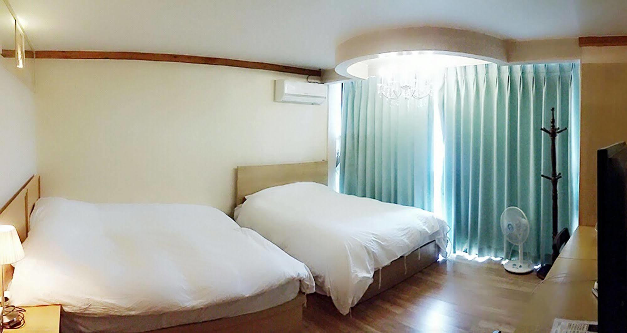 Jeonju Tourist Hotel Экстерьер фото