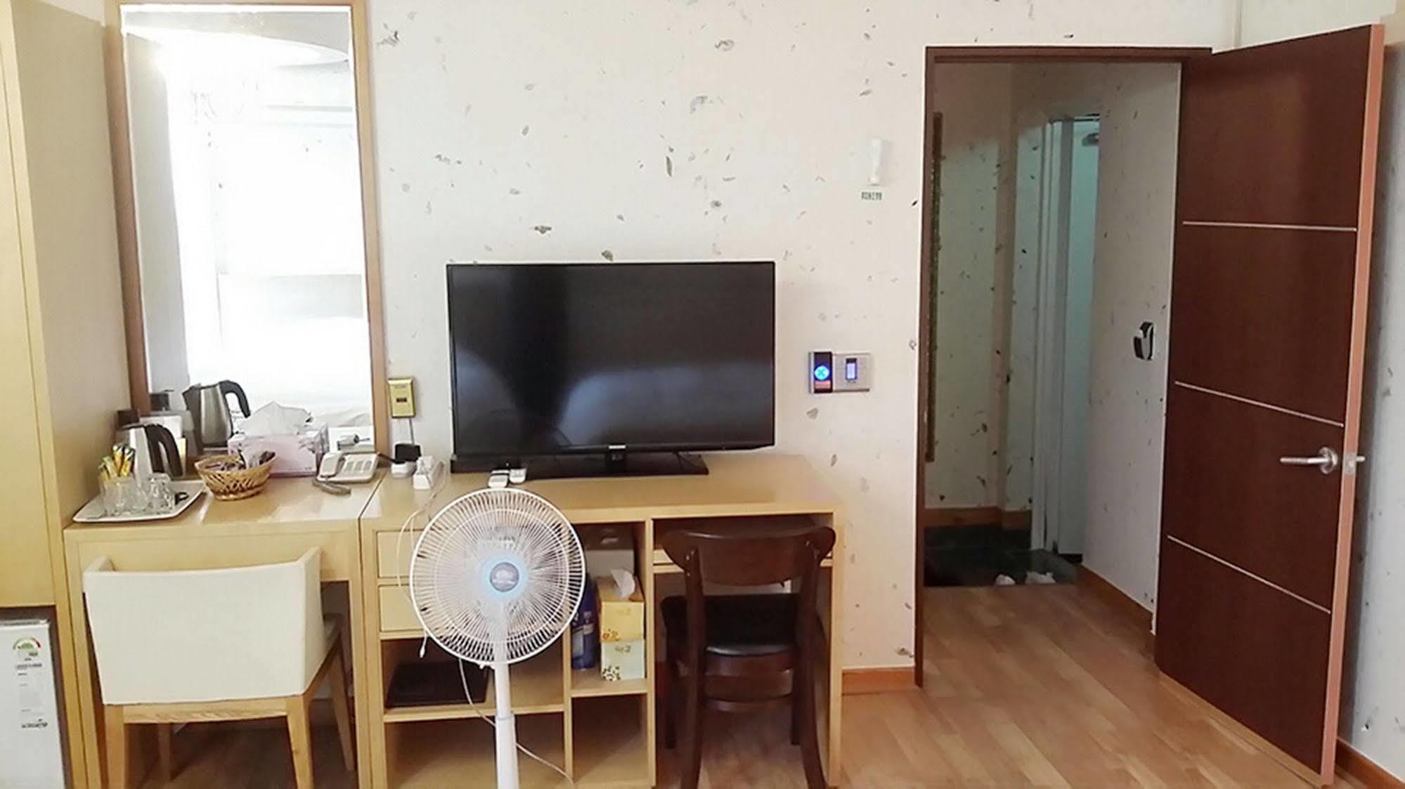 Jeonju Tourist Hotel Экстерьер фото